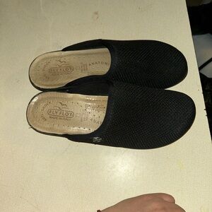 Fly Flot Women's Black Mules